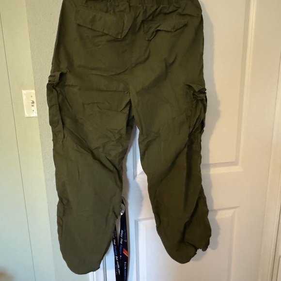 Aritzia TNA squad cargo pants - Picture 6 of 8